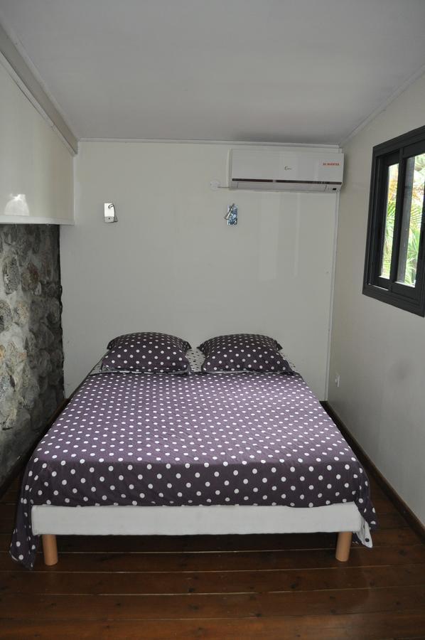 Ti Joli Caz En Bois Apartment Saint-Gilles-les Hauts Exterior photo